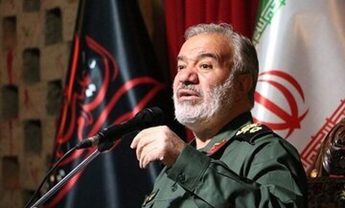جانشین فرمانده کل سپاه :تولد انقلاب یعنی تولد مردم و مردم در روز تولد خودشان پای کار هستند