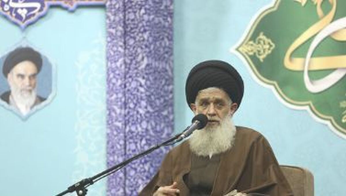 طرف‌داران مذاکره در ریلی که امام برای انقلاب گذاشت قرار نگرفته‌اند
