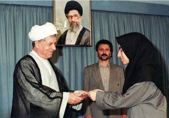 همه چیز درمورد زن نابغه ایرانی، مریم میرزاخانی / از افتخارات تا علت فوت