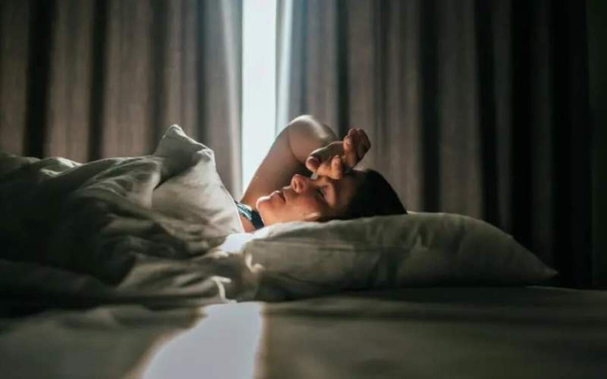 چه تغییراتی در مغز منجر به رخ دادن بی‌خوابی میشود؟