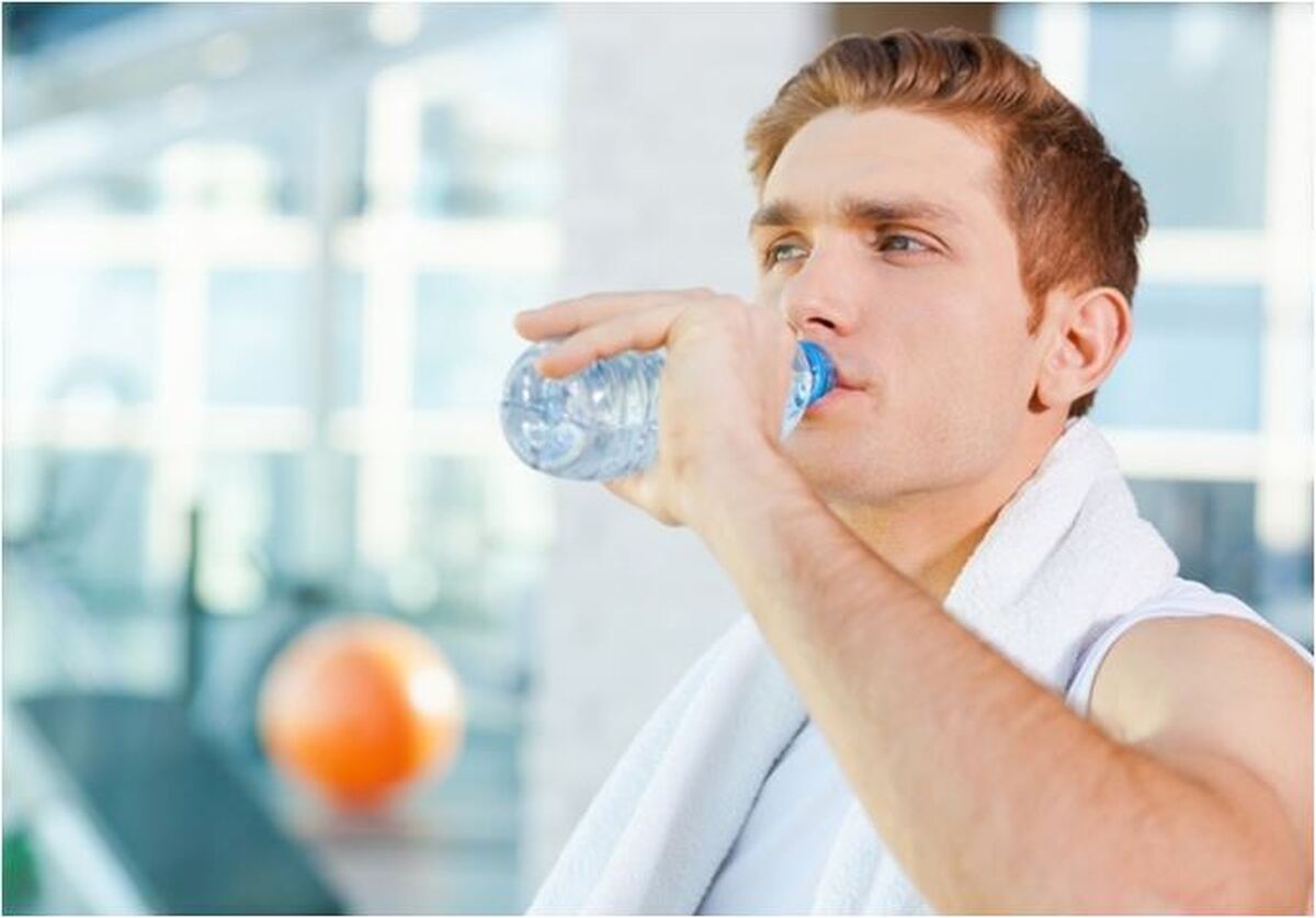چرا نباید به بدن کم آبی بدهیم؟