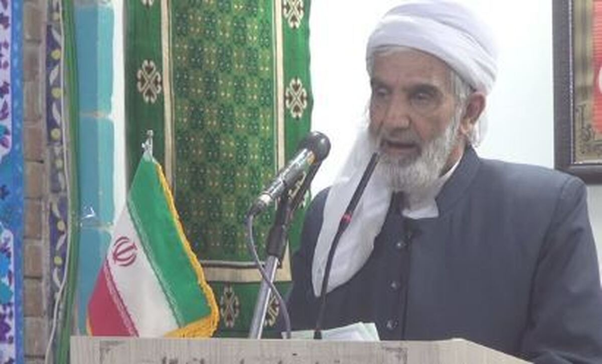 ماموستا رستمی: مسئولان با خدمت صادقانه پاسخگوی حماسه‌سازان ۲۲بهمن باشند