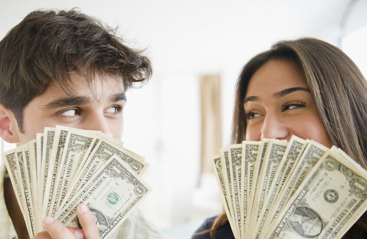 مرد یا زن؟ چه کسی سخاوتمندتر است؟