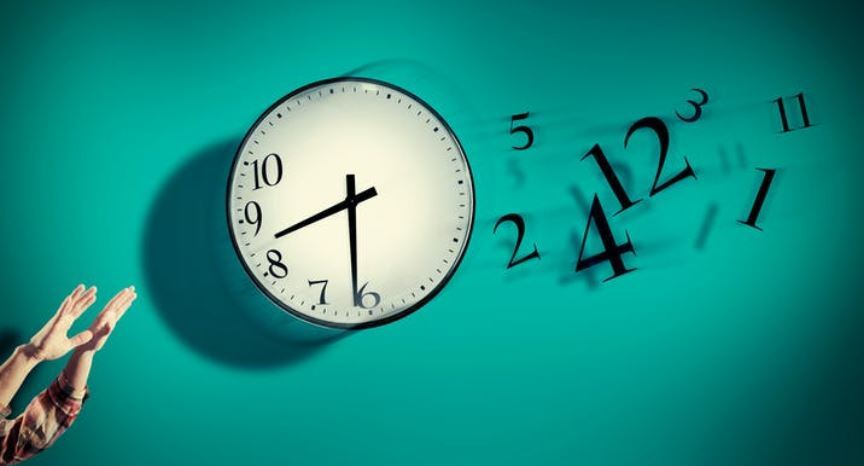 شتاب گذر عمر؛ آیا با بالا رفتن سن زمان تندتر می‌گذرد؟