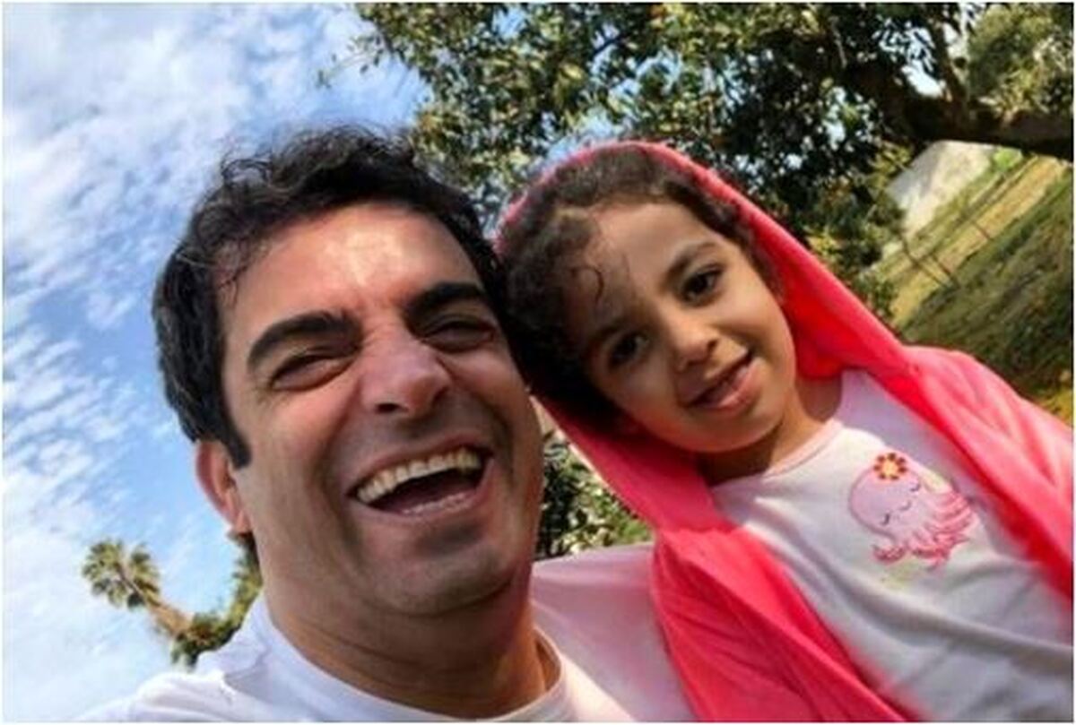 وقت گذرانی فاخر منوچهر هادی و دختر کوچولویش در تئاتر‌های شهر!