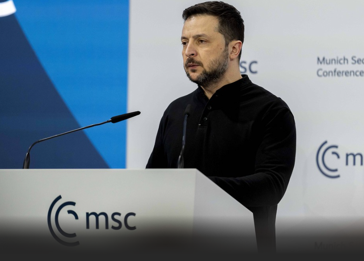 زلنسکی در مونیخ از صحبت کردن به زبان اوکراینی منع شد