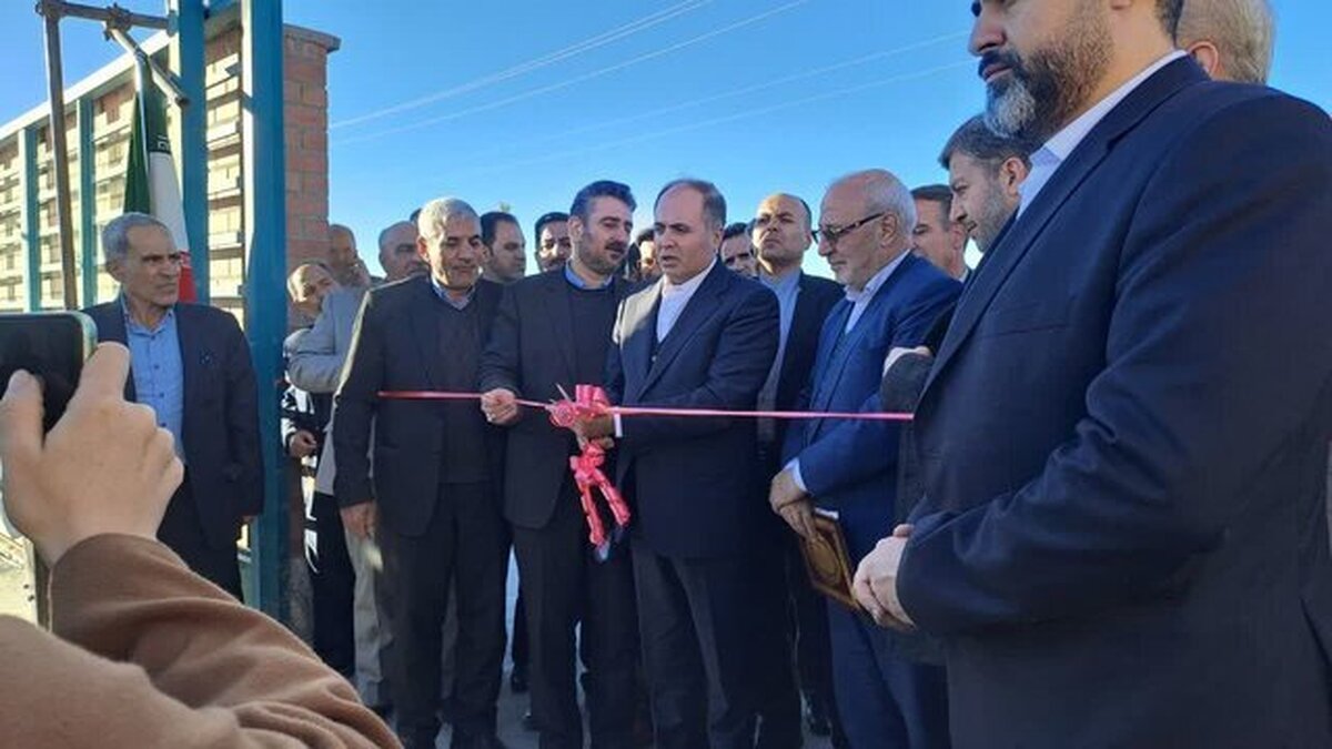 افتتاح کارخانه بسته‌بندی گوشت قرمز و کلنگ‌زنی طرح پالایشگاه شیر با حضور وزیر جهاد کشاورزی در اصفهان