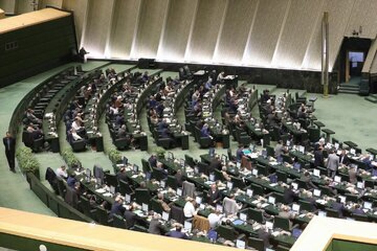 برگزاری جلسه غیر علنی با حضور رئیس‌جمهور درباره بازار ارز