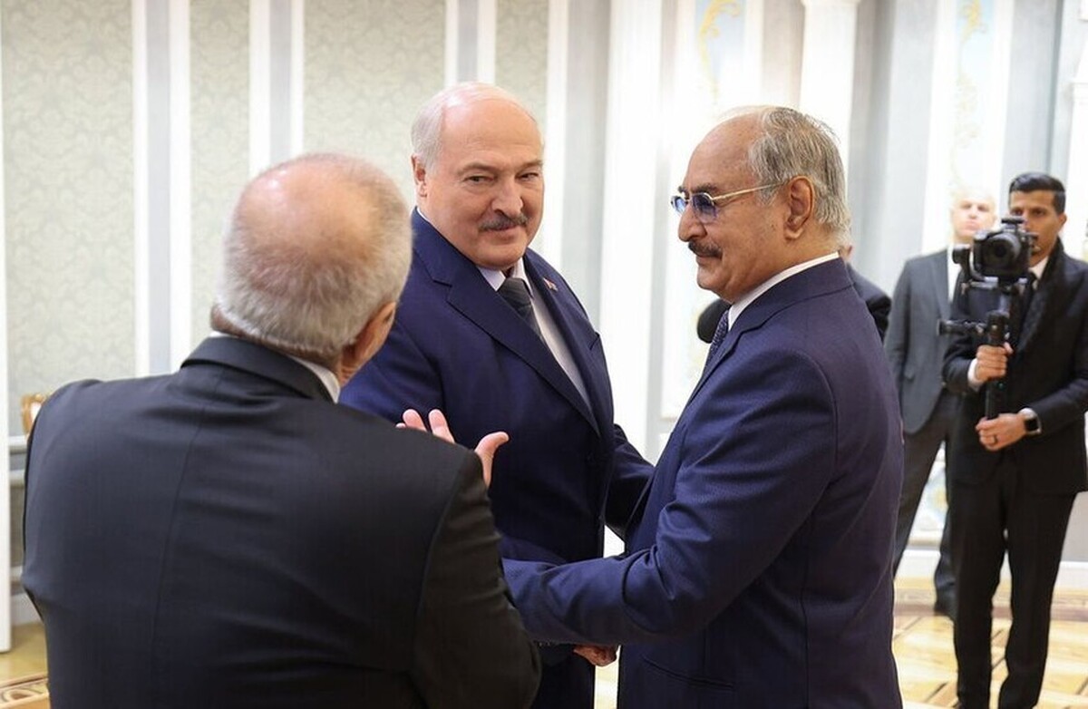 لوکاشنکو به حفتر از آمادگی مینسک برای توسعه همکاری با لیبی اطمینان داد
