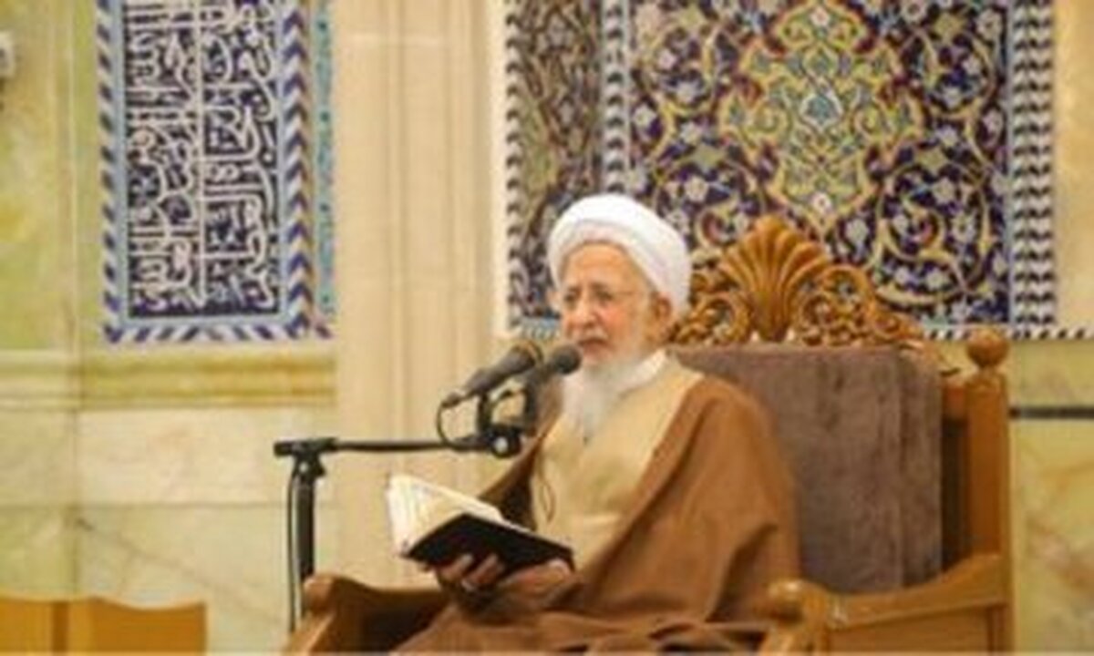 آیت‌الله جوادی آملی: مردم نباید از مسیر حق منحرف دور شوند