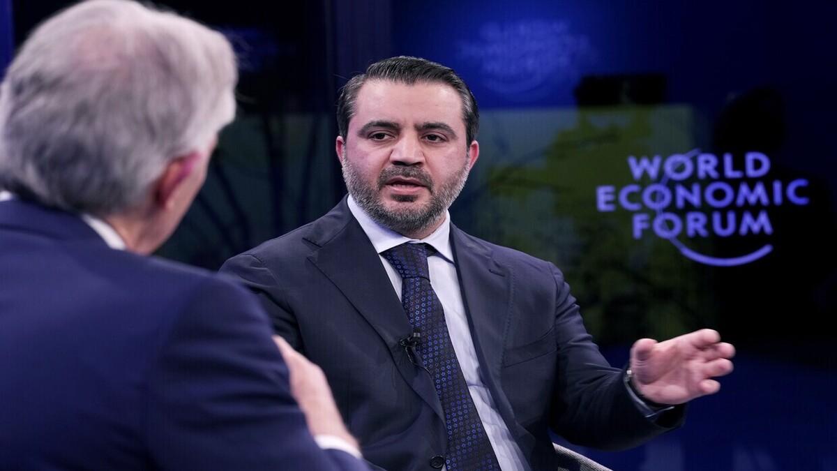 الشیبانی به پرسش بلر در مورد نقش زنان در حکومت در سوریه پاسخ می‌دهد