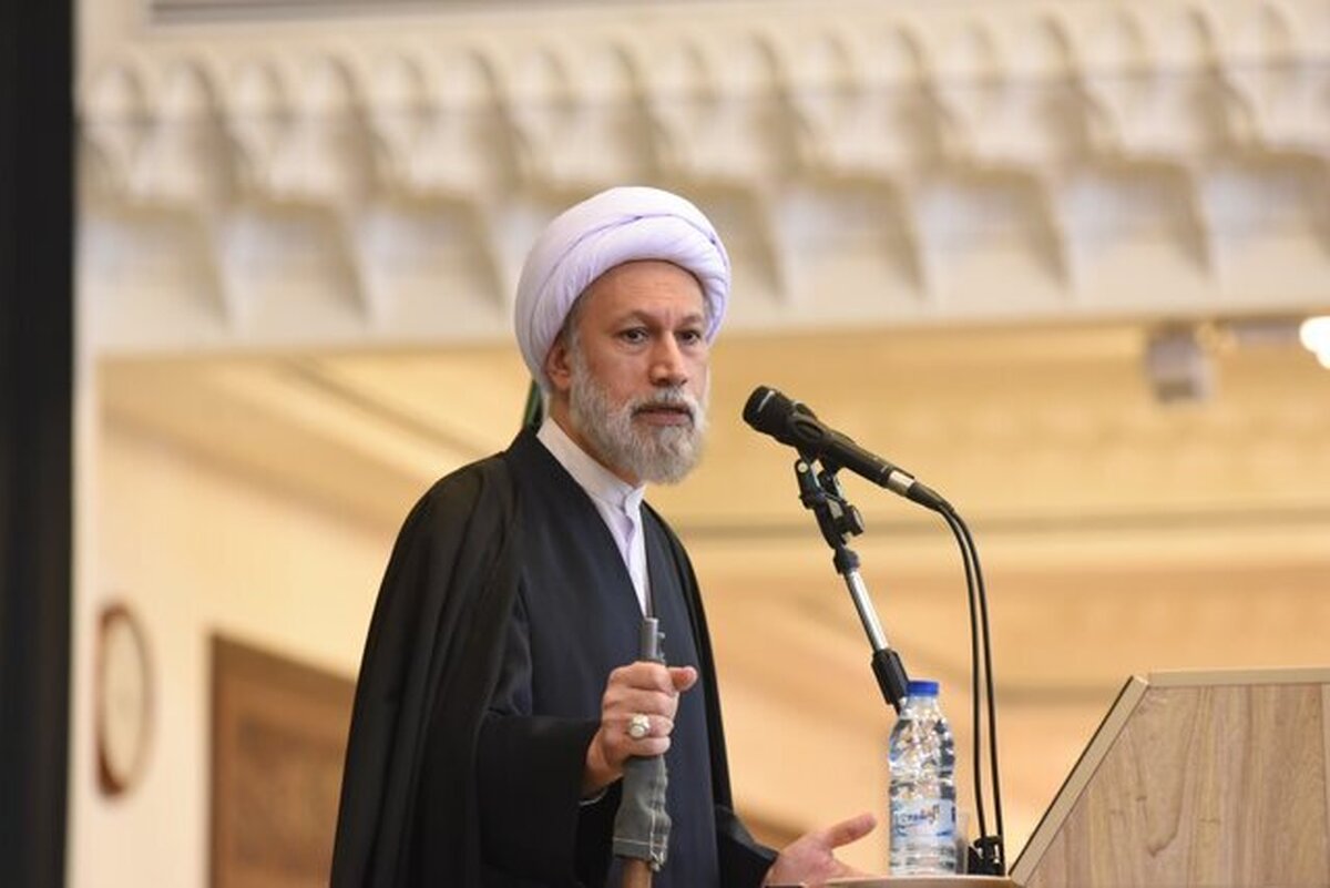 مسئولان برای برطرف کردن فشار‌های اقتصادی تلاش کنند