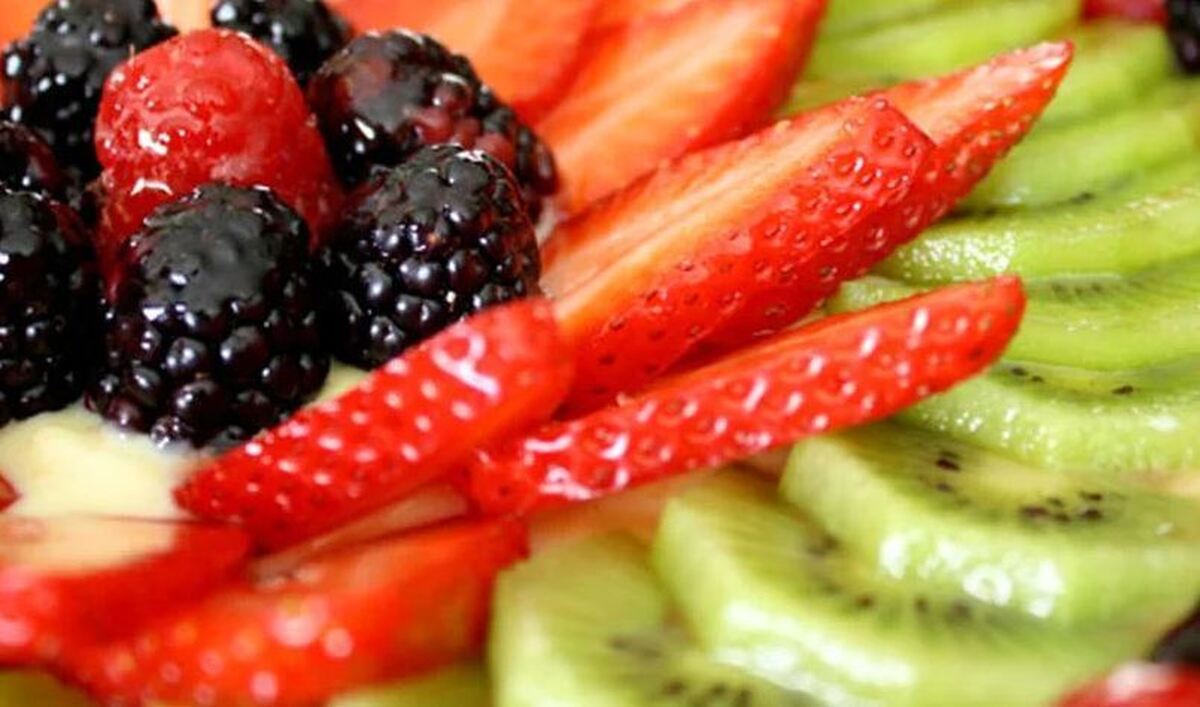 افراد دیابتی این میوه‌های بدون قند را مصرف کنید
