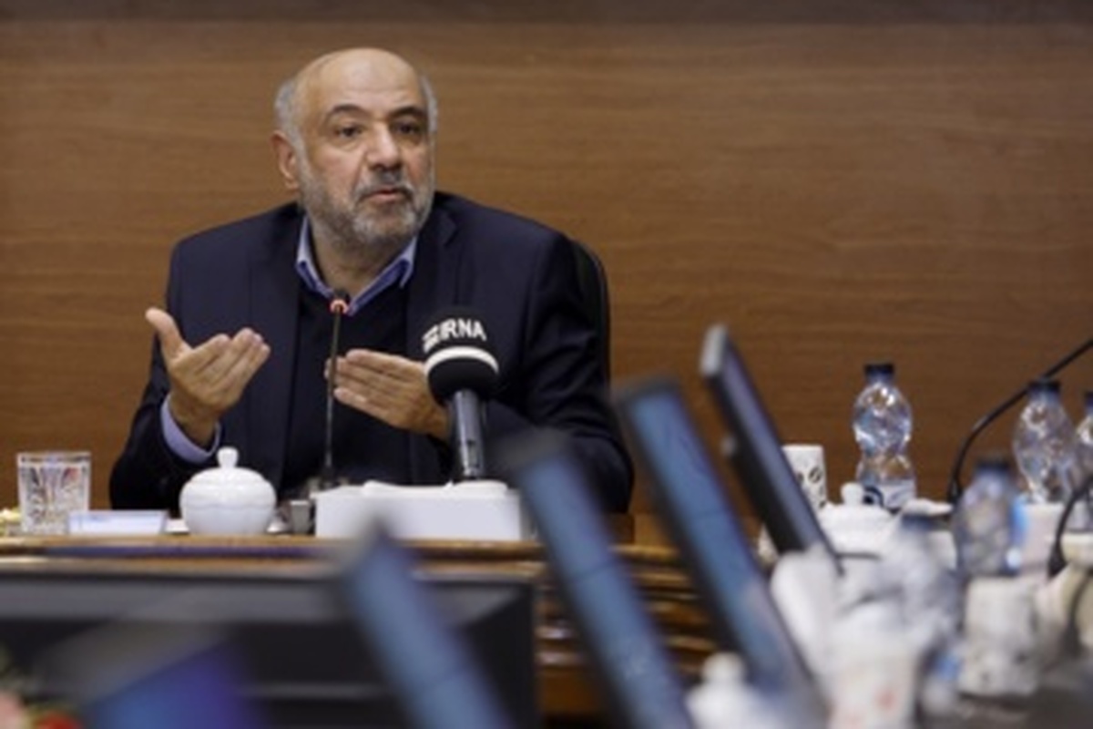 میدری: هدف وزارت تعاون تعیین دستمزد منصفانه برای کارگران است