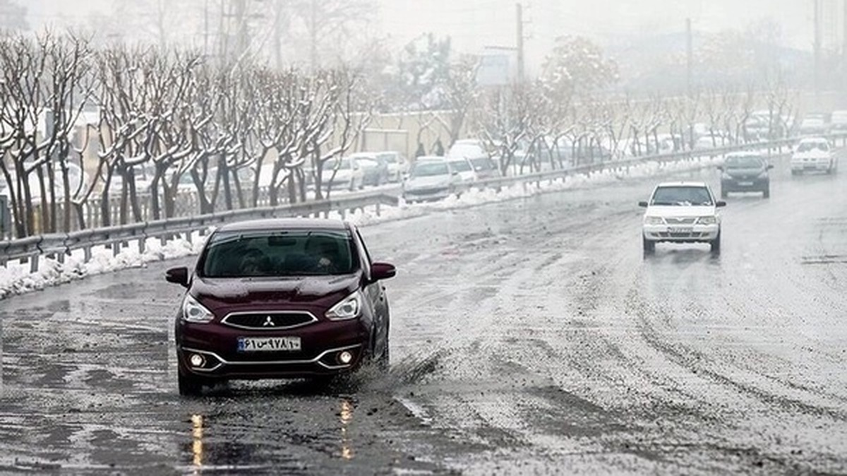 بارش برف در محور‌های لرستان؛ با زنجیرچرخ تردد کنید