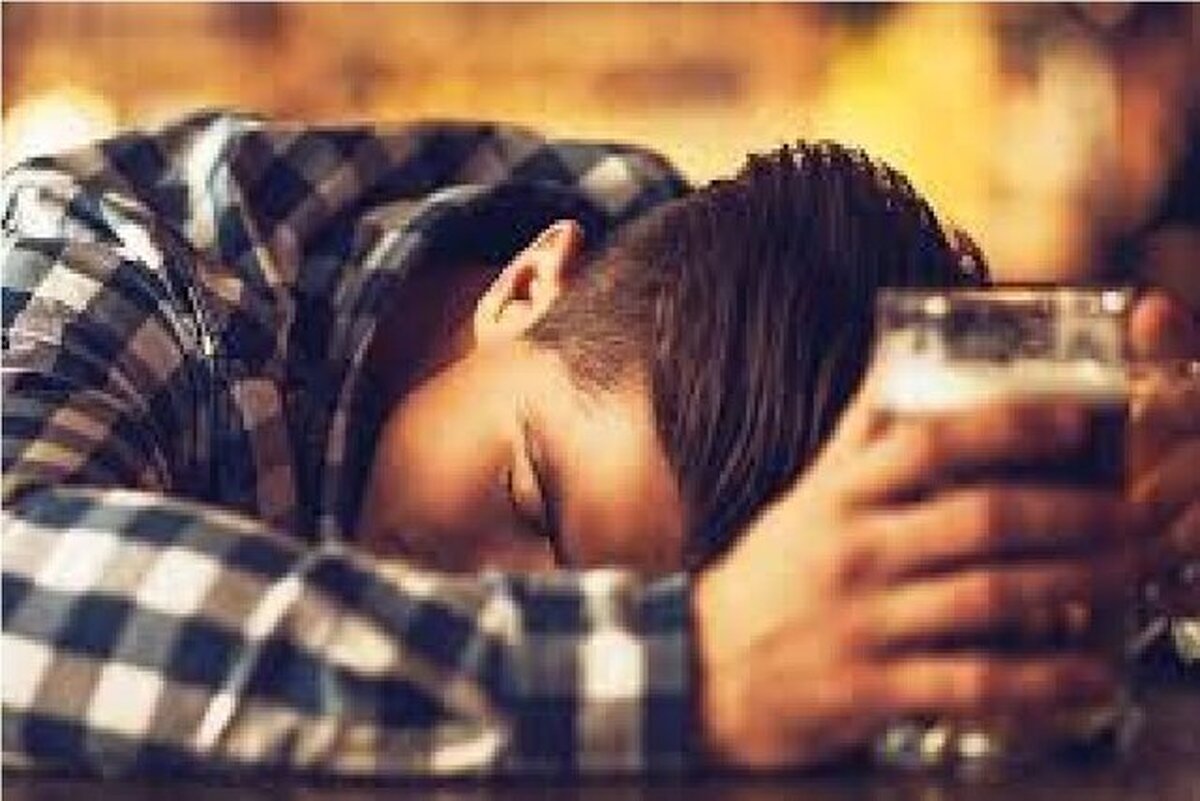 مصرف الکل بر خواب افراد چه تاثیری دارد؟