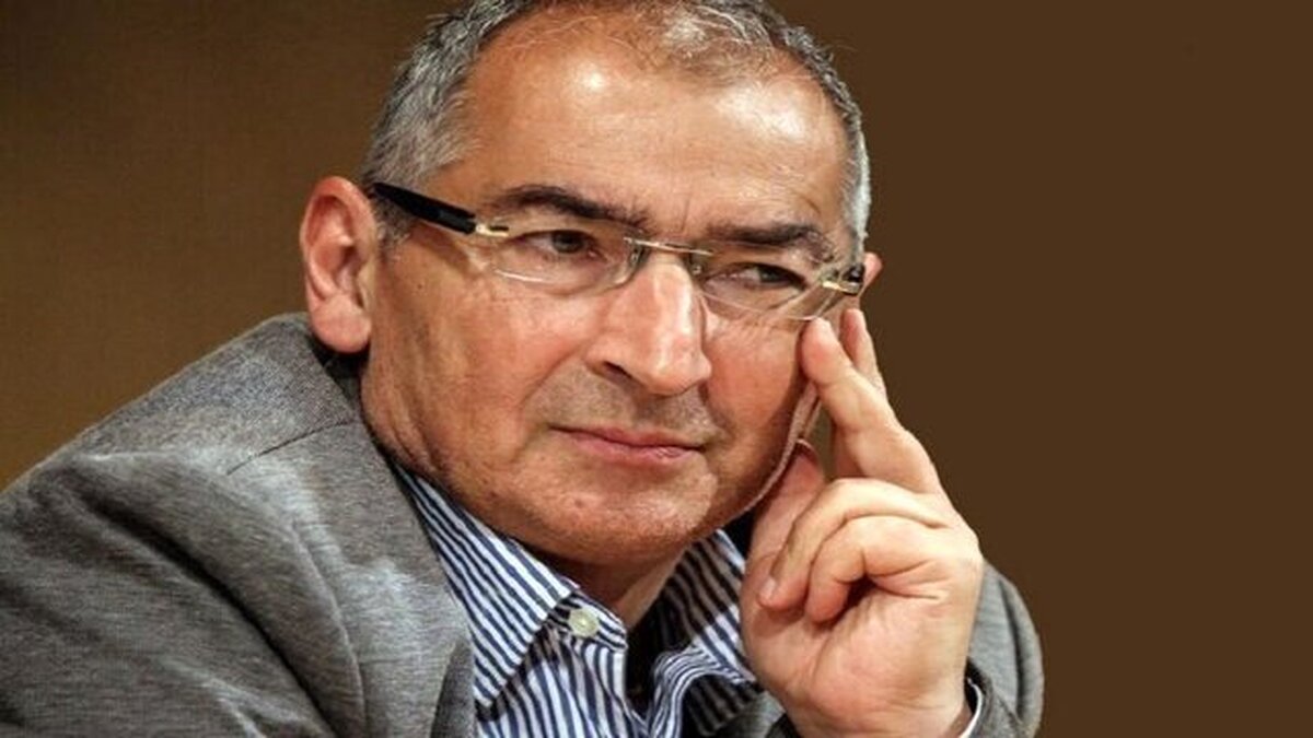 دادستانی تهران علیه «صادق زیباکلام» اعلام جرم کرد