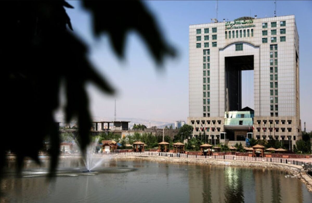 معاونت مسکن وزارت راه و شهرسازی، کاهش تسهیلات بانکی از ۸۰۰ به ۶۰۰ میلیون تومان را تکذیب کرد