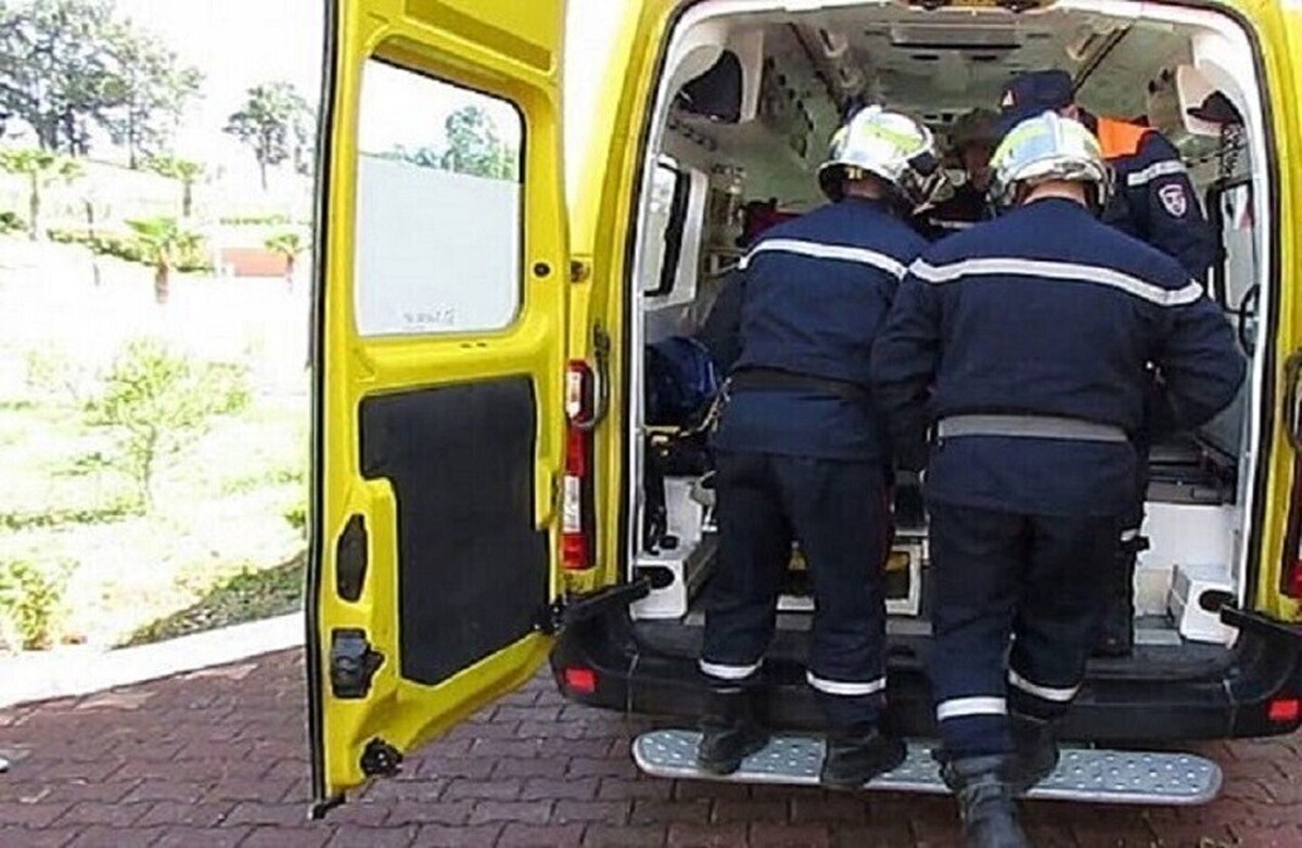الجزایر: ۱۲۰ دانشجو از مسمومیت غذایی رنج می‌برند