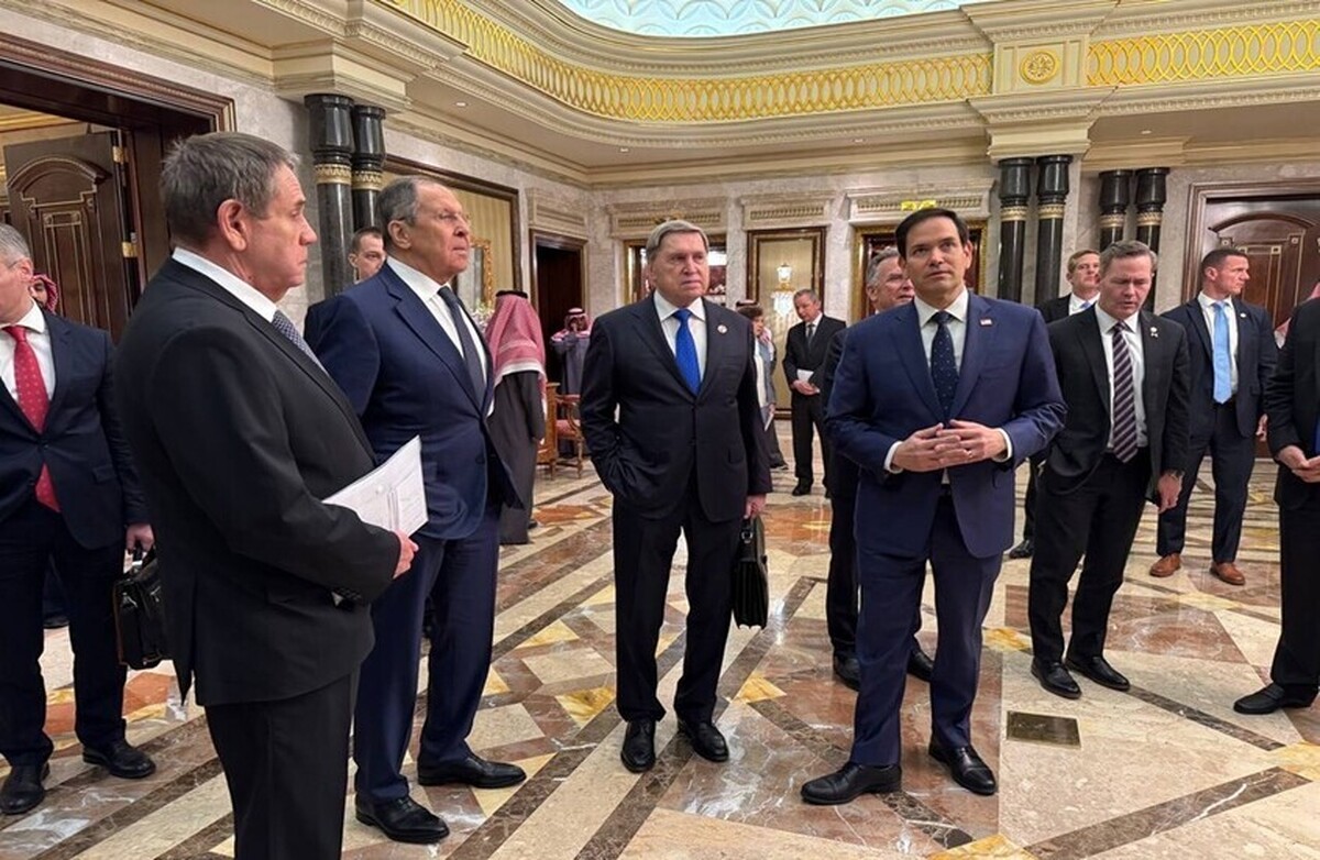 دیمیتریف: مذاکرات ریاض مثبت و برابر بود