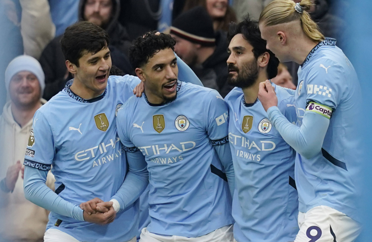 چرا ستاره منچسترسیتی نیمه شب قبل از بازی حساس رئال مادرید وارد مادرید شد؟