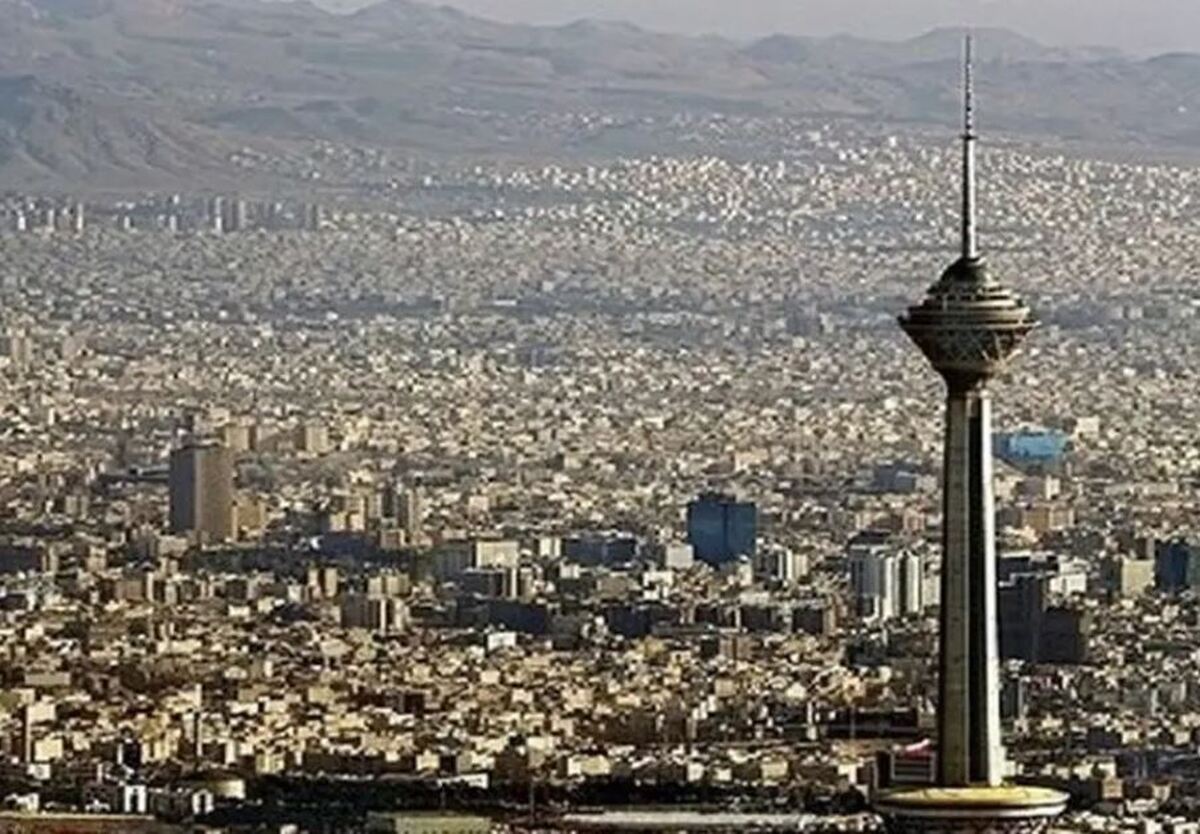تخلف در بنر‌های تبلیغاتی تهران مورد توجه شهروندان قرار گرفت