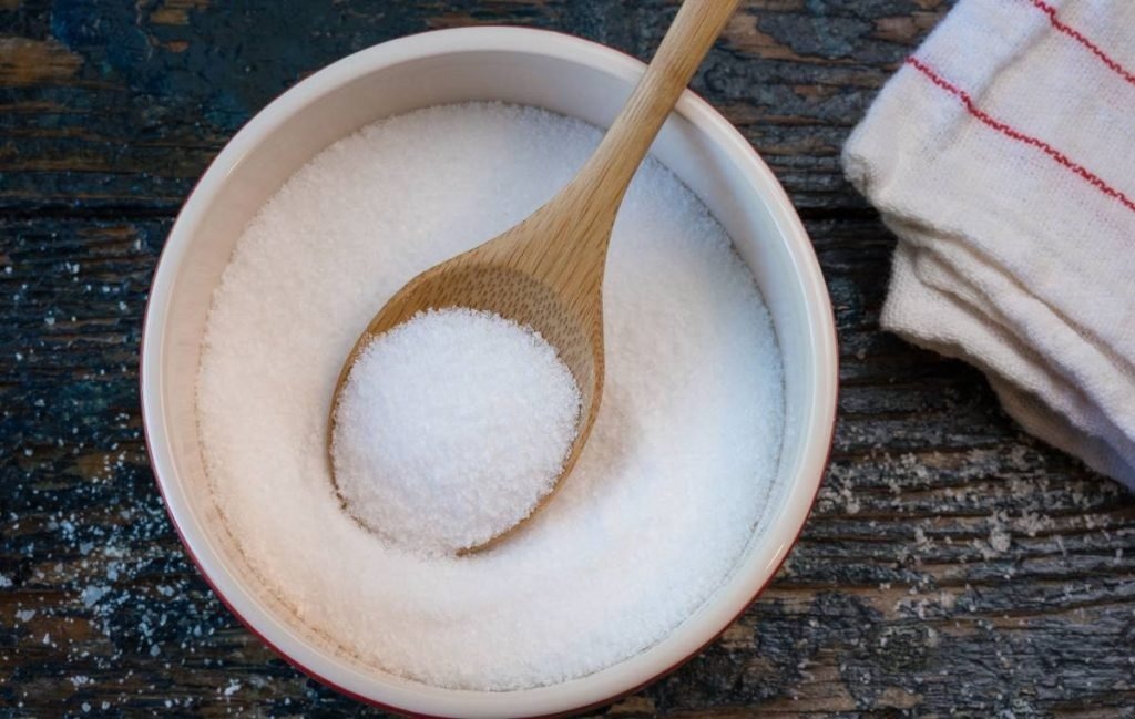 نمک؛ یک آچار فرانسه به تمام عیار برای برق انداختن خانه