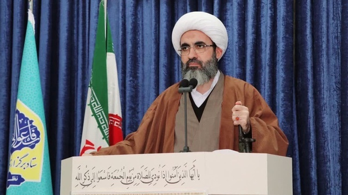 امام جمعه نظرآباد: گرانی مردم را رنج می‌دهد، دولت و مجلس به فکر معیشت باشند