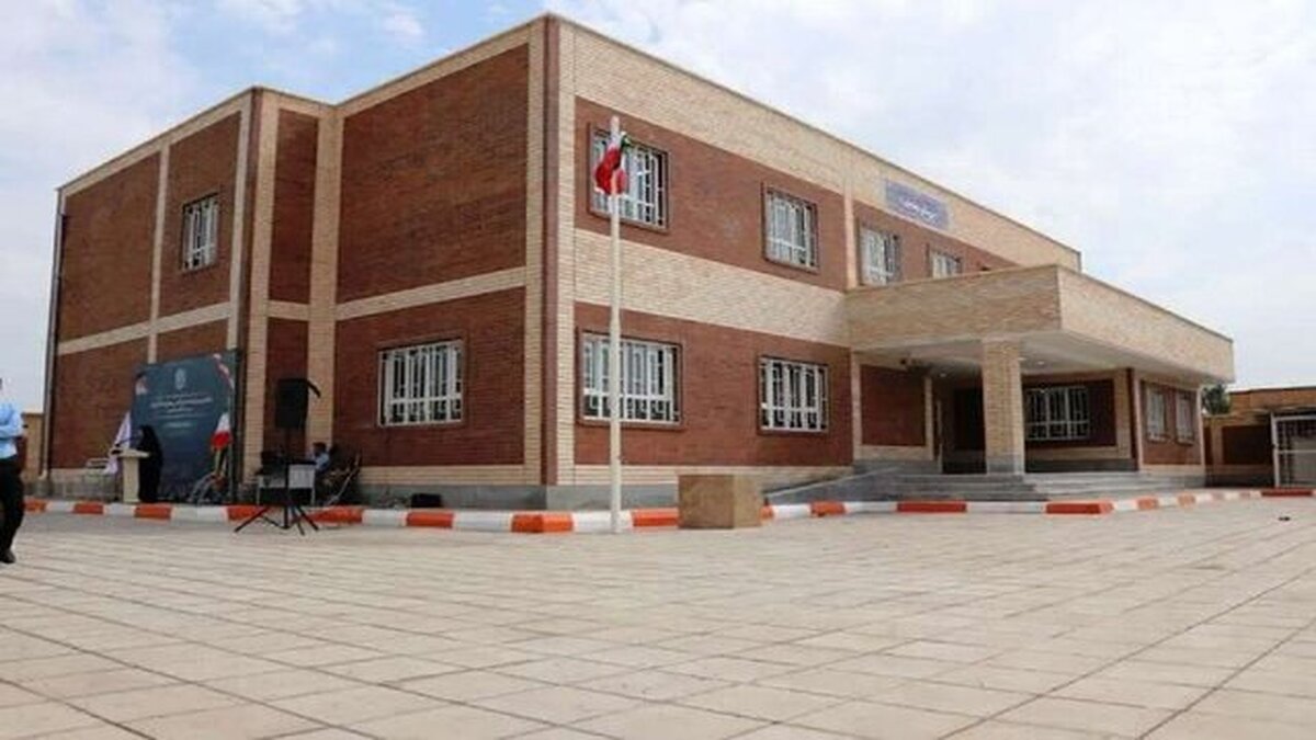 دبیرستان دخترانه ۱۲ کلاسه در رفسنجان افتتاح شد
