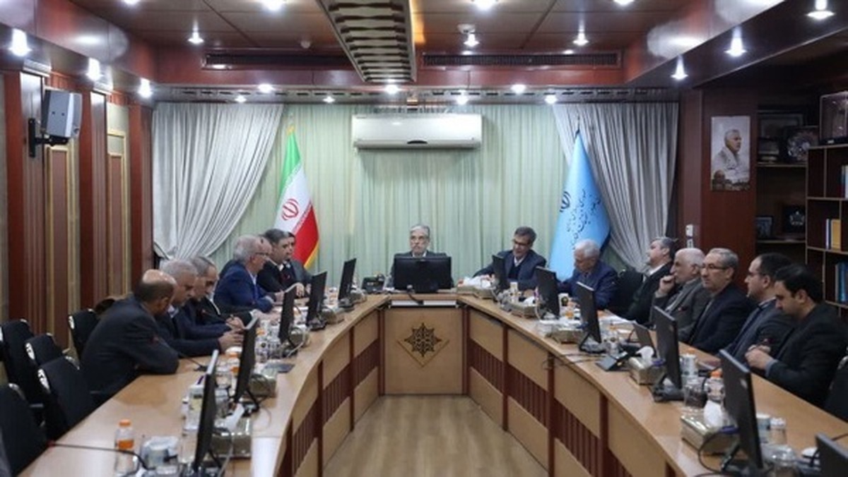 تاکید وزیر علوم بر اصلاح اساسنامه و تقویت دانشگاه‌های غیردولتی