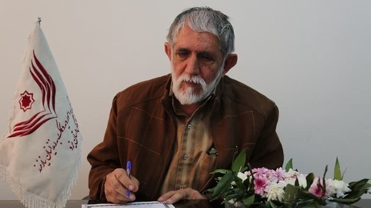 عمو قدیری پای کار آزادی زندانی در یزد