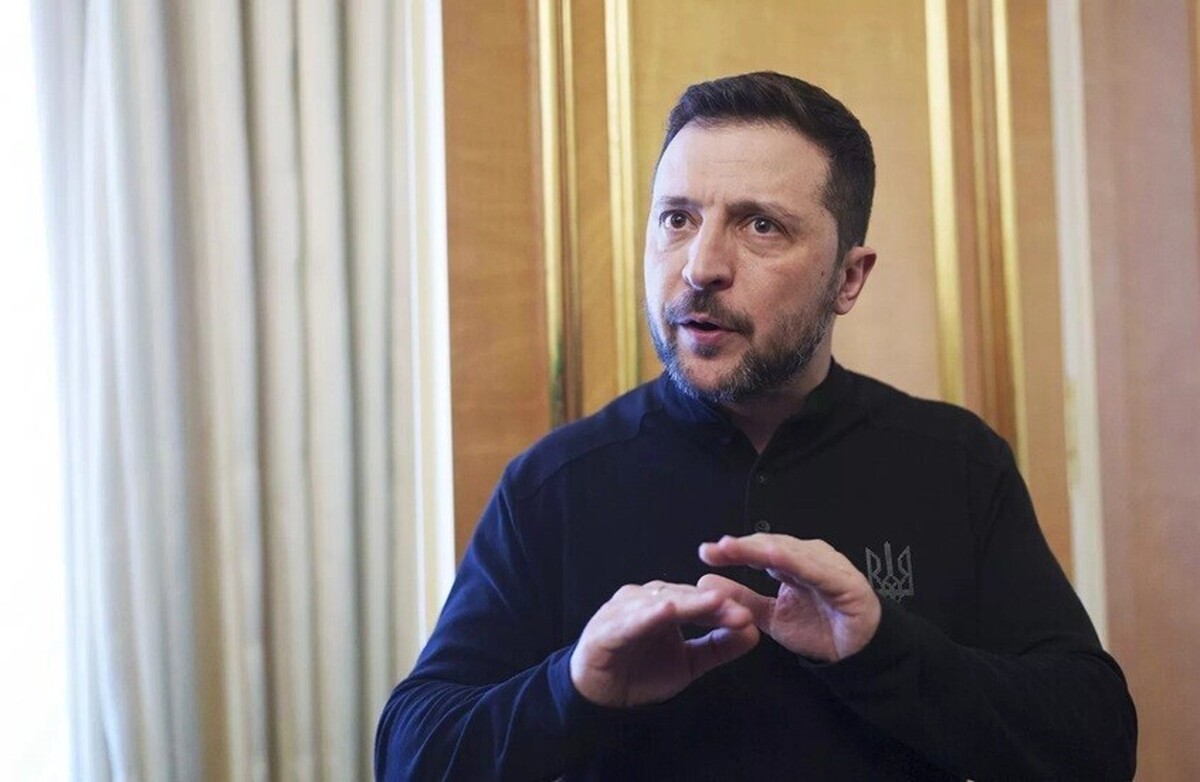 نماینده اوکراینی خواستار آغاز روند استیضاح زلنسکی شد