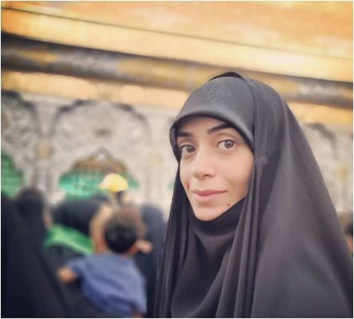 سلفی دیدنی الهام چرخنده در کربلا با ژستی مخلصانه