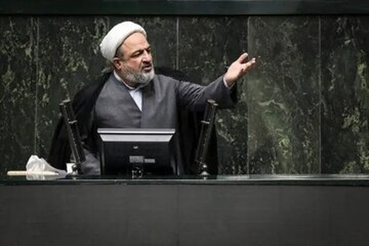 تشکر نماینده تندروی مجلس از ریاست قوه قضاییه که قانون را در خصوص یکی از کسانی که فرزندان او تابعیت مضاعف آمریکا داشتند اجرا کرد