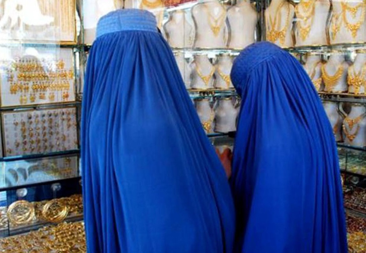 اتباع غیر قانونی در ایران به این مشاغل مشغول‌اند