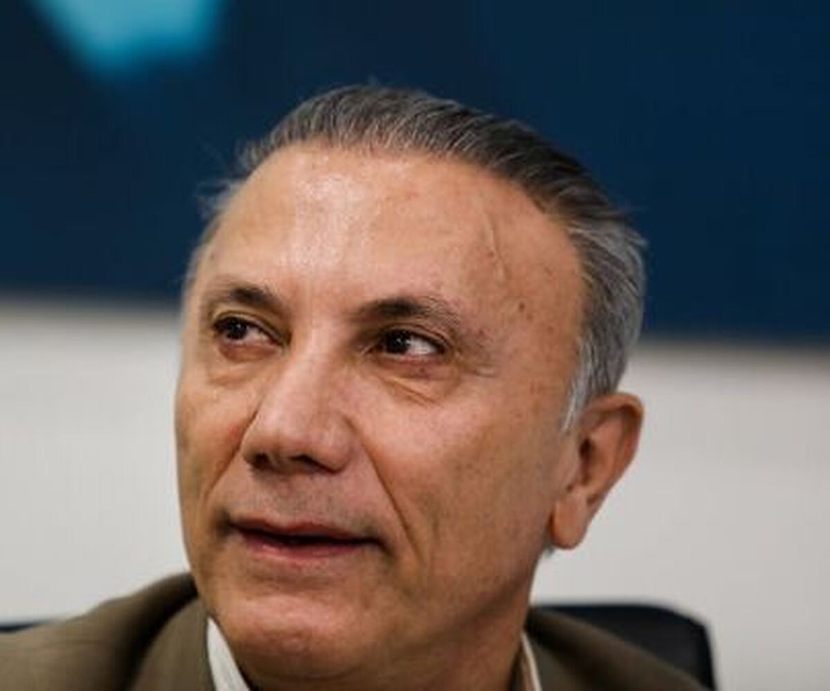 راه‌حل پرسپولیس برای کاهش ضعف دفاعی/ درخشان: باید به کارتال زمان داد