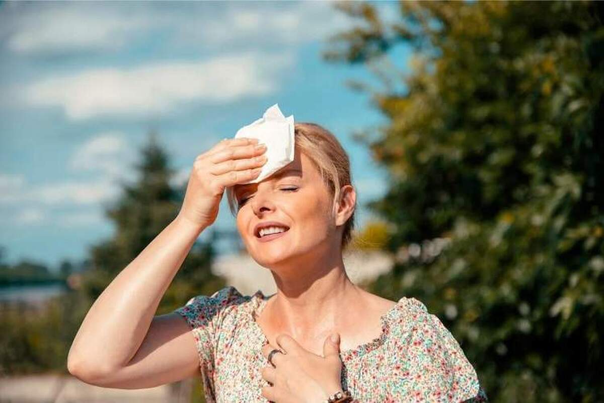 بالا رفتن دمای بدن چه عوارضی برای سلامتی دارد؟