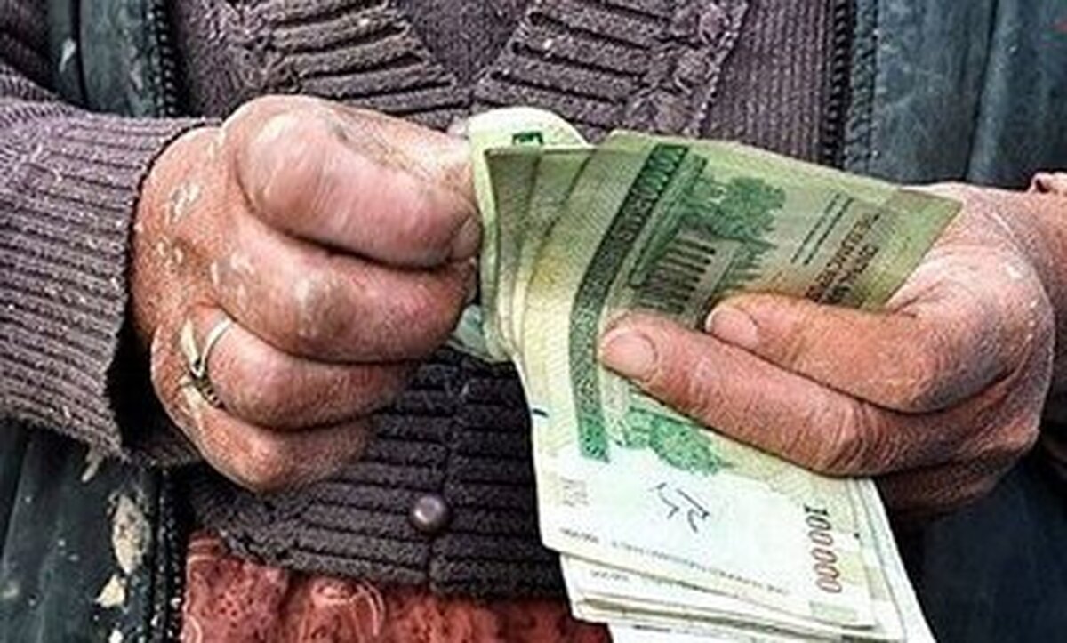وقتی قیمت ها در کشور به سمت جهانی شدن است باید دستمزد کارگران متناسب با قیمت دلار افزایش یابد