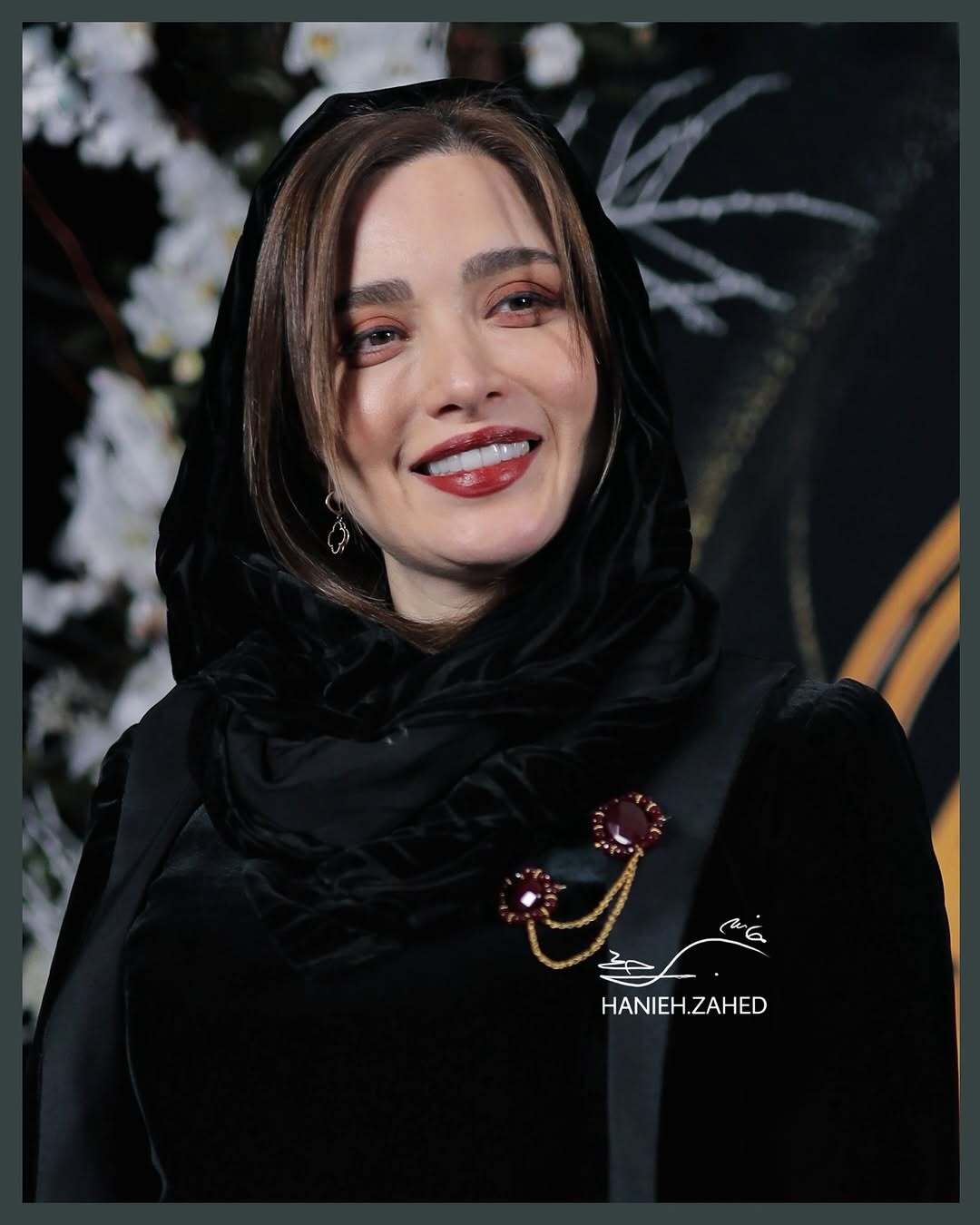 استایل خاص و چشمگیر بهنوش طباطبایی را در جشن حافظ از دست ندهید
