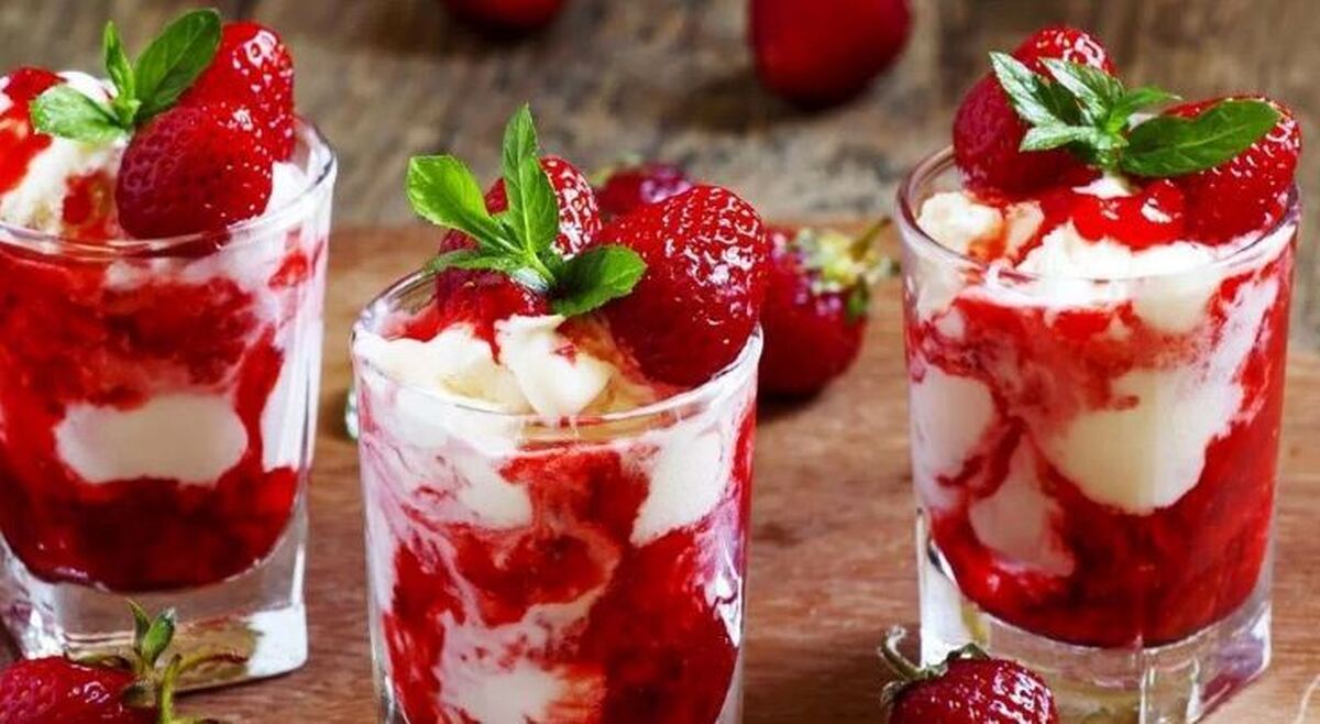 رسپی تهیه یک دسر خوشرنگ و خاص برای مهمان های ویژه