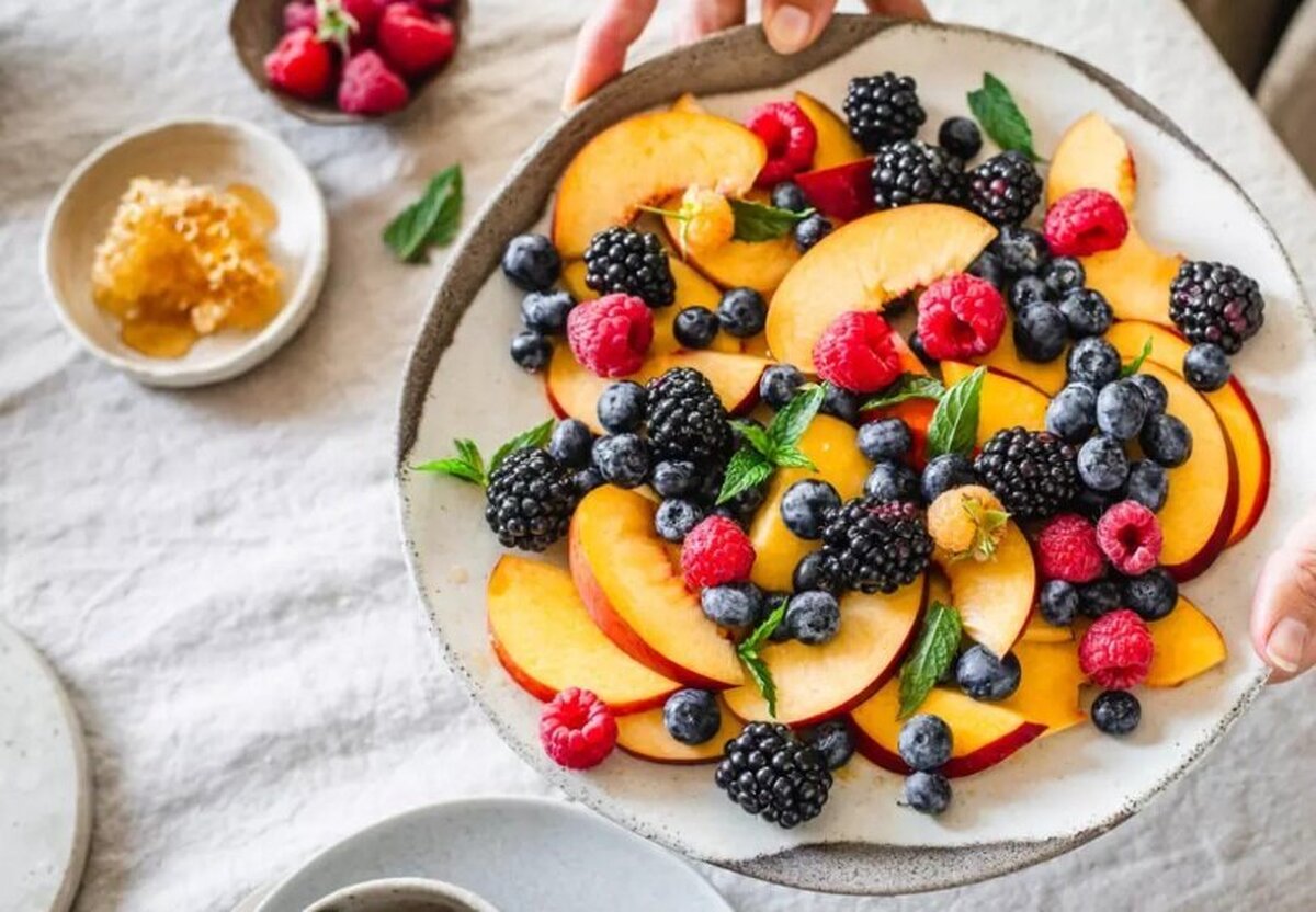 یک بار برای همیشه؛ خوردن میوه بعد از غذا مضر است؟