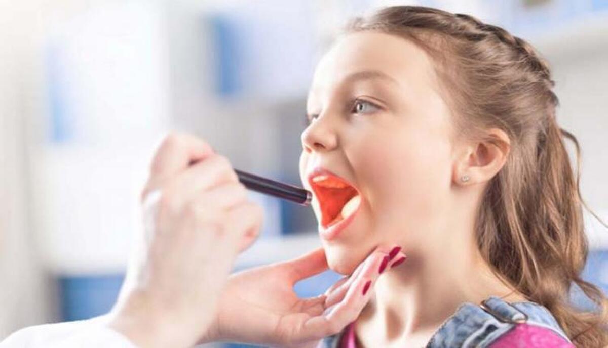 لوزه‌ها چه زمانی عفونت میکنند؟ با چه علائمی عفونت ظاهر میشود؟
