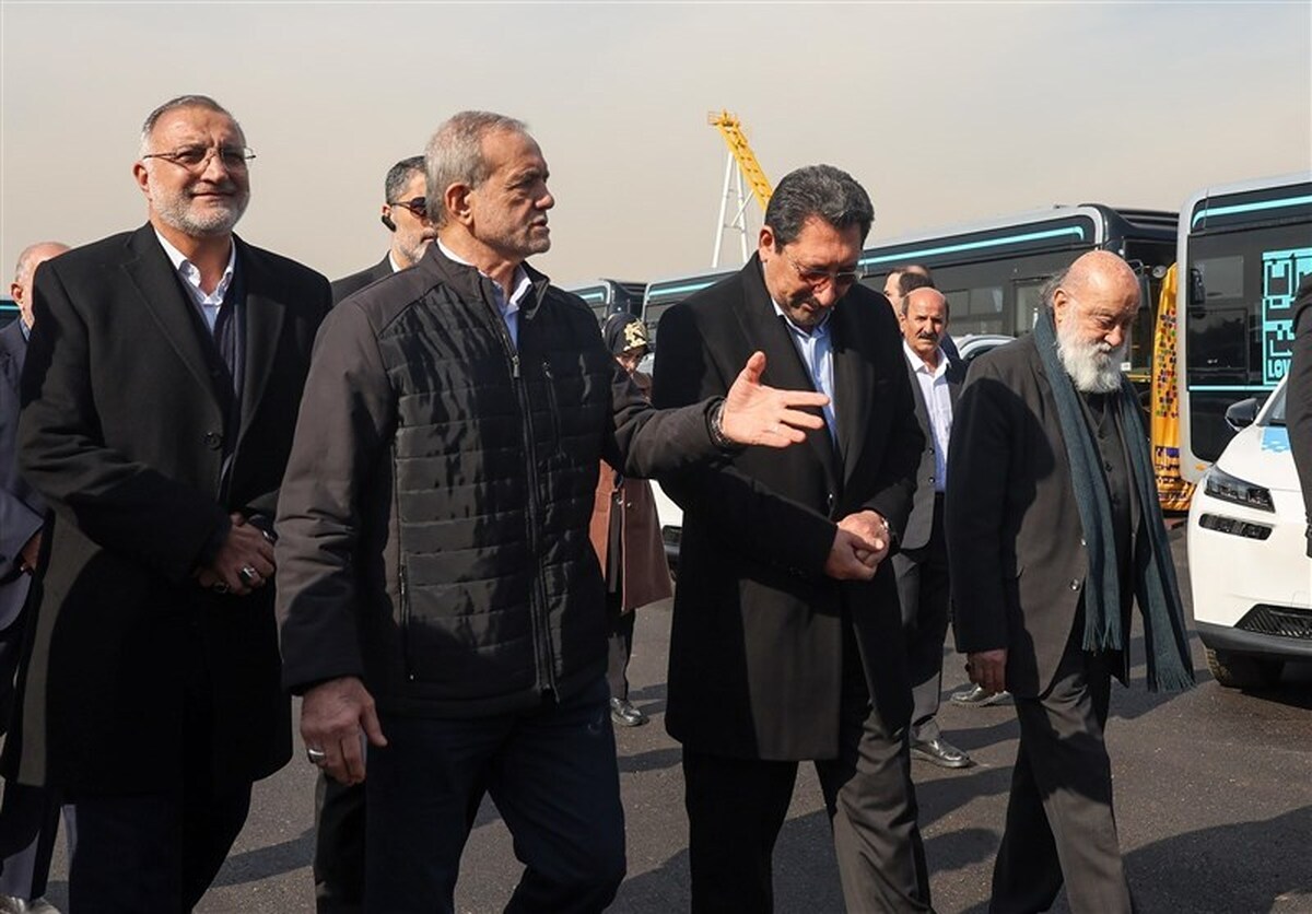 سفر رئیس جمهور به غرب تهران/ پزشکیان وارد ملارد شد