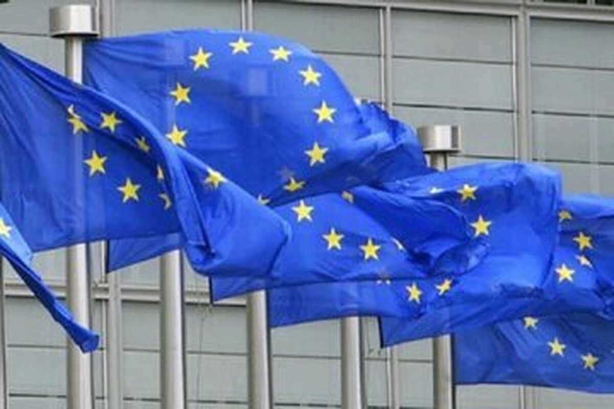 انتقاد اتحادیه اروپا بخاطر دیکتاتور خواندن زلنسکی توسط ترامپ