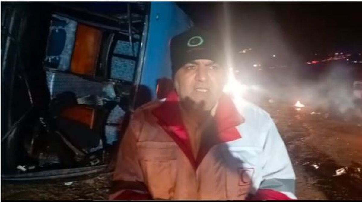 ۴۰ مسافر مصدوم در پی واژگونی اتوبوس