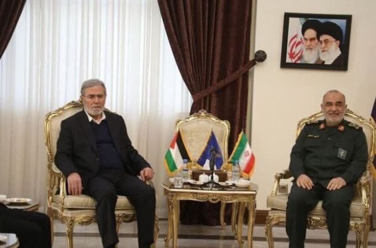 فرمانده کل سپاه:آمریکا در مسیر زوال قدم بر می‌دارد