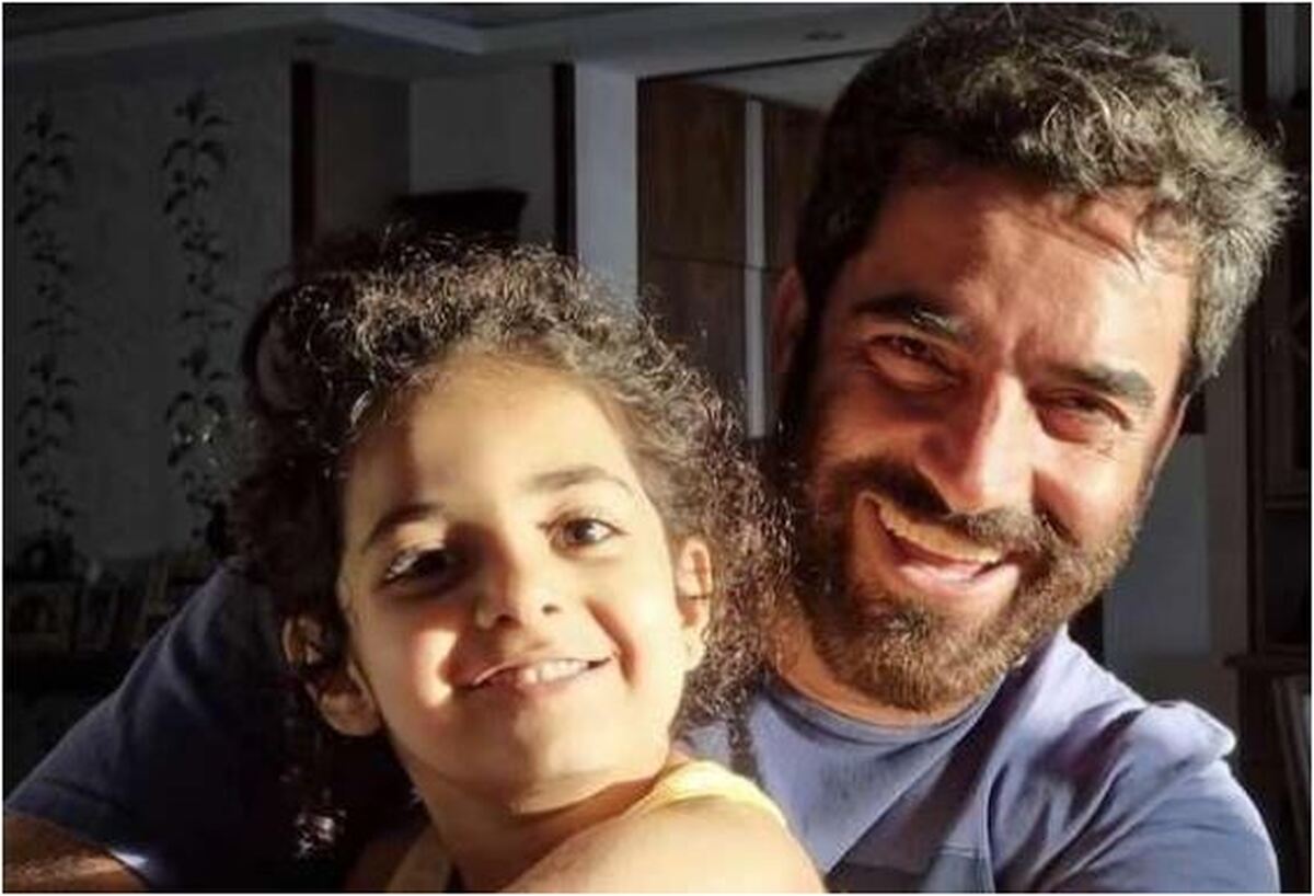 منوچهر هادی با انتشار این استوری خبر از عزادار شدنش داد