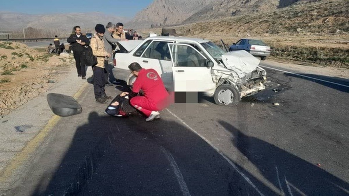 ۱۰ مصدوم براثر تصادف پراید با پیکان در جاده پاسارگاد-مرودشت