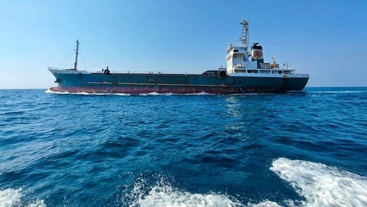 ۳ فروند شناور حامل سوخت قاچاق در آب‌های خلیج فارس توقیف شد