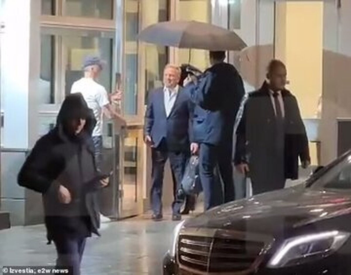 انتظار ۸ ساعته فرستاده ترامپ برای دیدار با پوتین در مسکو